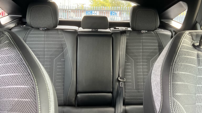 2025 Peugeot 3008 1.2 Hybrid 136 GT 5dr e-DSC6 Petrol Estate Estate Petrol Automatic