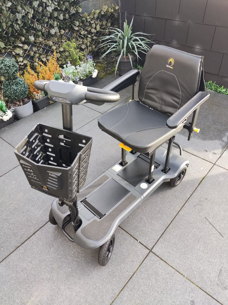 Atom Fold - ultra lightweight Mobility scooter 