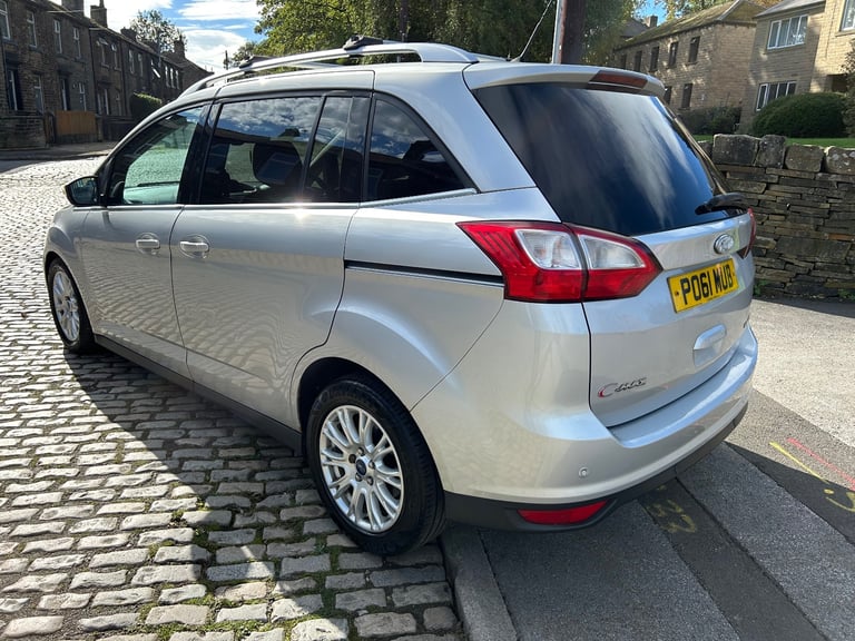 2012 (61) FORD GRAND C-MAX 1.6 TDCI TITANIUM   7 SEATER