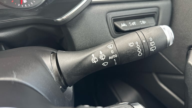 2020 Renault Captur 1.3 TCE 130 Iconic 5dr Petrol Hatchback Hatchback Petrol Manual