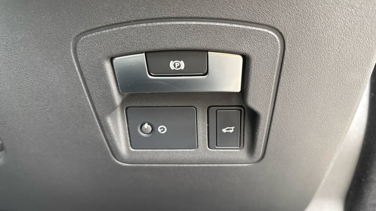 2019 Land Rover Range Rover Velar 2.0 D180 R-Dynamic S 5dr Auto Diesel Estate Estate Diesel Autom...