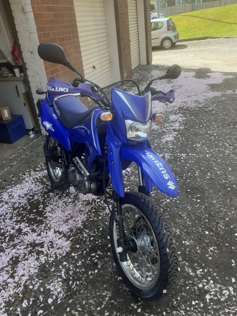 Suzuki, DR, 2009, 124 (cc)