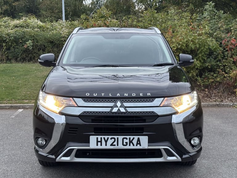 2021 Mitsubishi Outlander 2.4h TwinMotor 13.8kWh Design SUV 5dr Petrol Plug-in Hybrid CVT 4WD Eur...