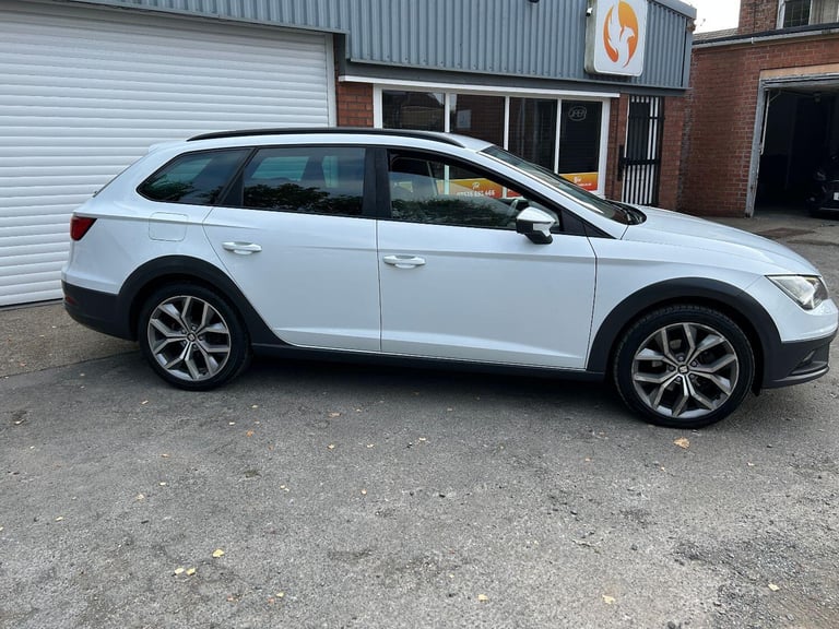 SEAT LEON 2.0 TDI X-PERIENCE SE Technology 2015