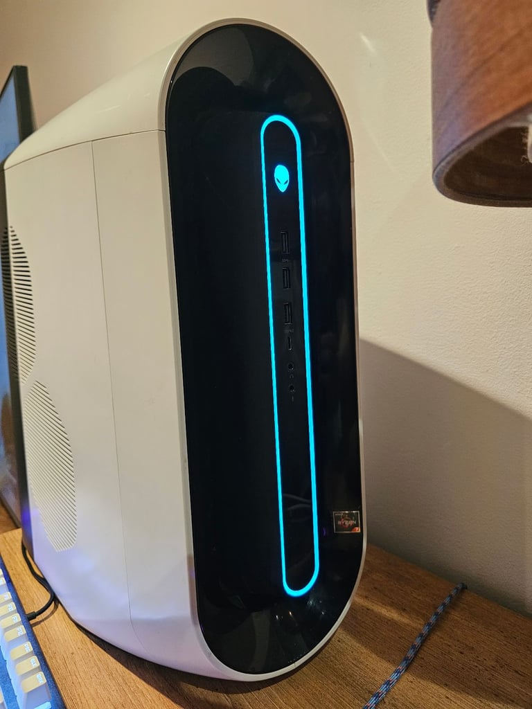 ALIENWARE GAMING PC RTX 3070 8GB / AMD Ryzen 7 3700X / 16GB DDR4 / 512GB NVME / 1TB HDD