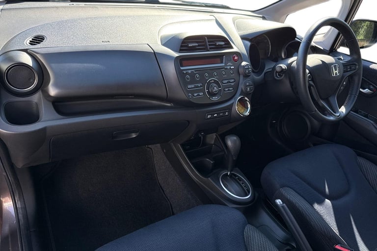 2015 Honda Jazz 1.4 i-VTEC ES Plus 5dr CVT Hatchback PETROL Automatic