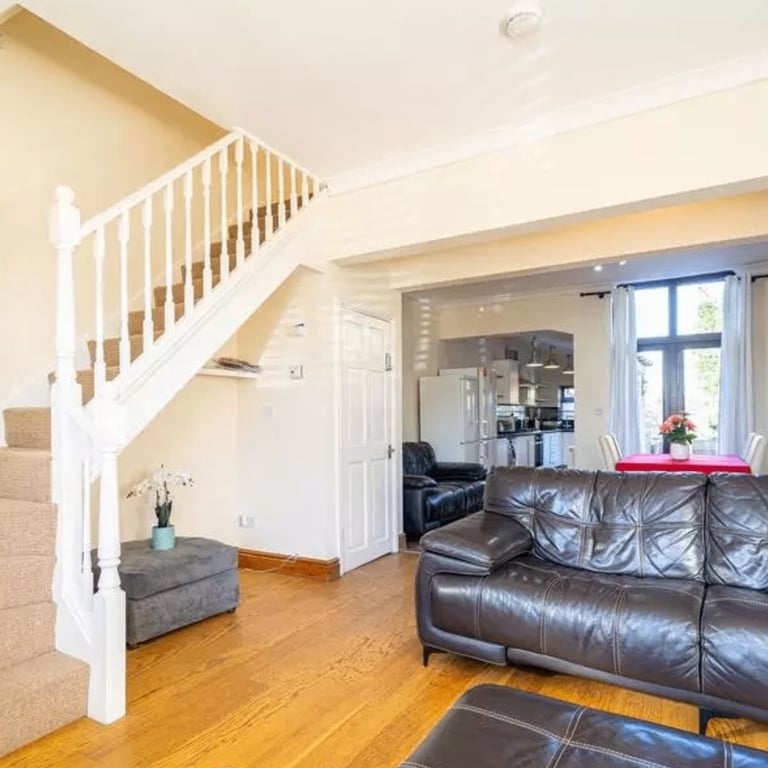 Comfortable and safe housing without PAYMENT available! DSS claimants can apply..!!