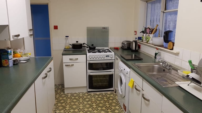 Nice double room to rent 