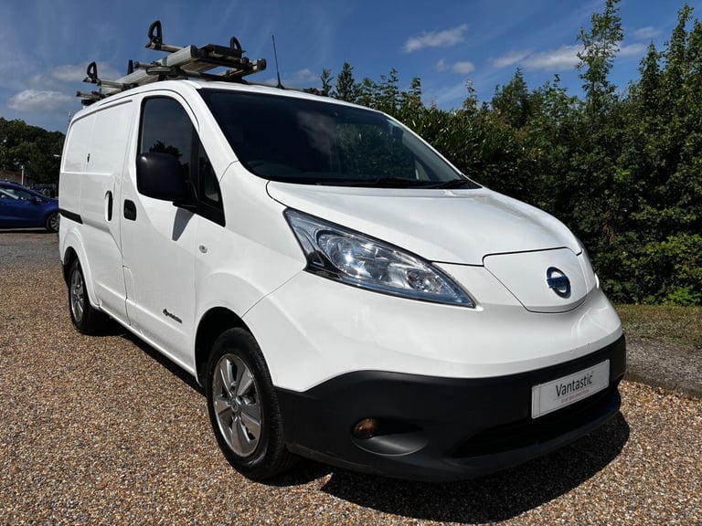 2021 NISSAN E-NV200 80KW TEKNA AUTO 40KWH SAT NAV ALLOYS AIR CON FULLY ELECTRIC