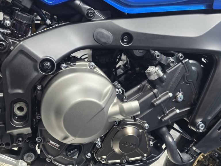 YAMAHA XSR 900