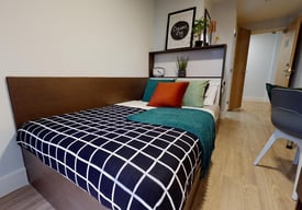 STUDENT ROOMS TO RENT IN BIRMINGHAM. ENSUITE WITH DOUBLE BED, PRIVATE ROOM AND BATHROOM, WARDROBE