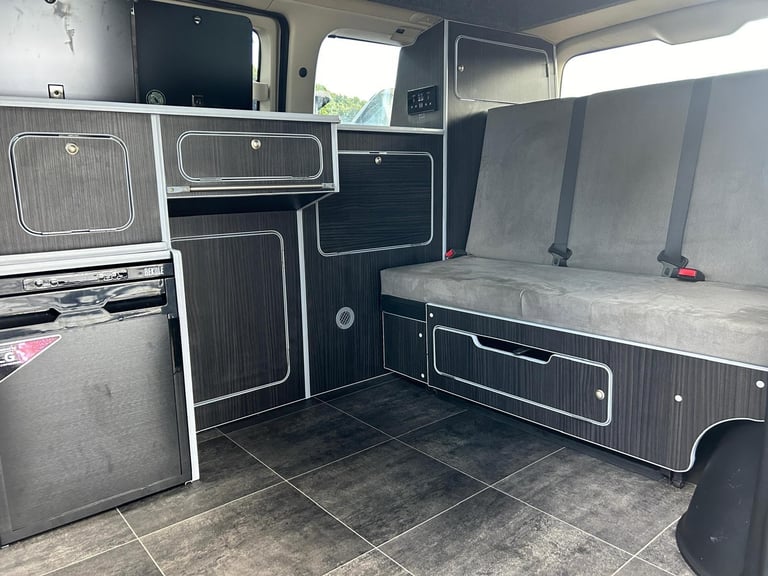 Nissan Elgrand RIDER POP TOP 4 Berth New Full Camper Conversion