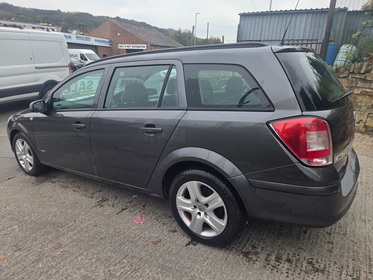 2009 Vauxhall Astra 1.7 CDTi 16V ecoFLEX Club [110] 5dr ESTATE Diesel Manual - Image 4