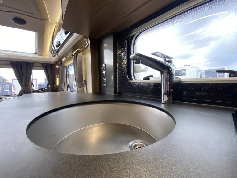 2019 SWIFT ELEGANCE 480 TOURING CARAVAN