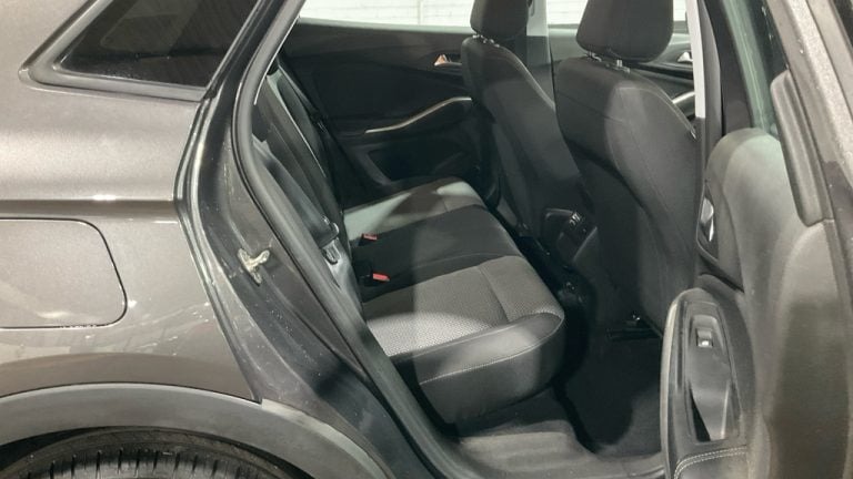 2019 Vauxhall Grandland X 1.2 Turbo SE 5dr HATCHBACK Petrol Manual