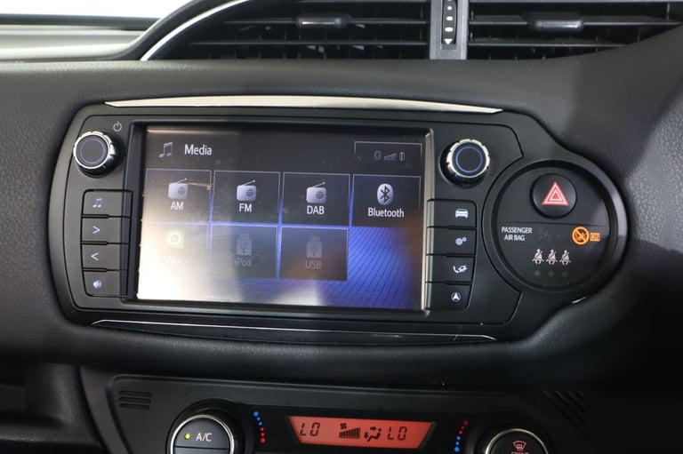 2014 Toyota Yaris 1.33 Dual VVT-i Excel Hatchback 5dr Petrol Manual Euro 5 Euro 5 (99 ps) Hatchba...