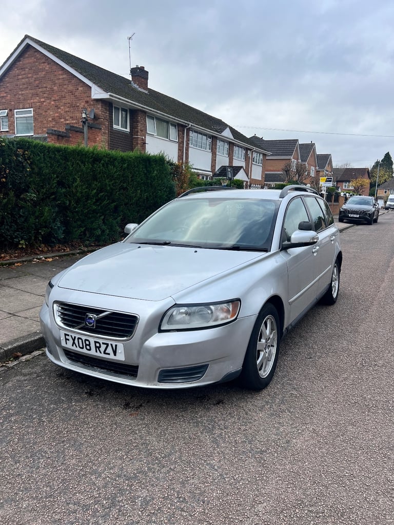 2008 Volvo V50 2.0 Diesel Estate - Automatic - 1 Previous Owner - Dog Cage 🐶⛽️
