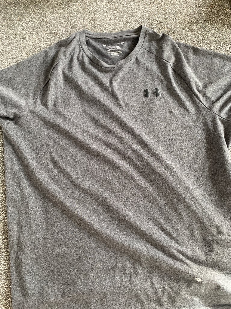 image for Under armour t shirt 