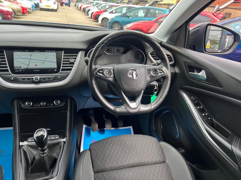 2020 Vauxhall Grandland X 1.2 Turbo SRi Nav Euro 6 (s/s) 5dr HATCHBACK Petrol Manual