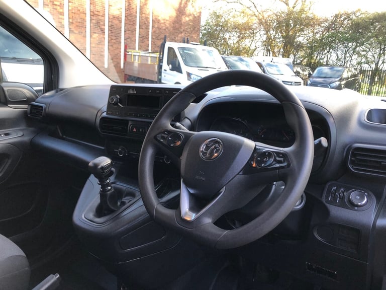 2022 72Reg Vauxhall Combo Dynamic 1.5 Turbo D Euro 6 Air Conditioning +VAT 