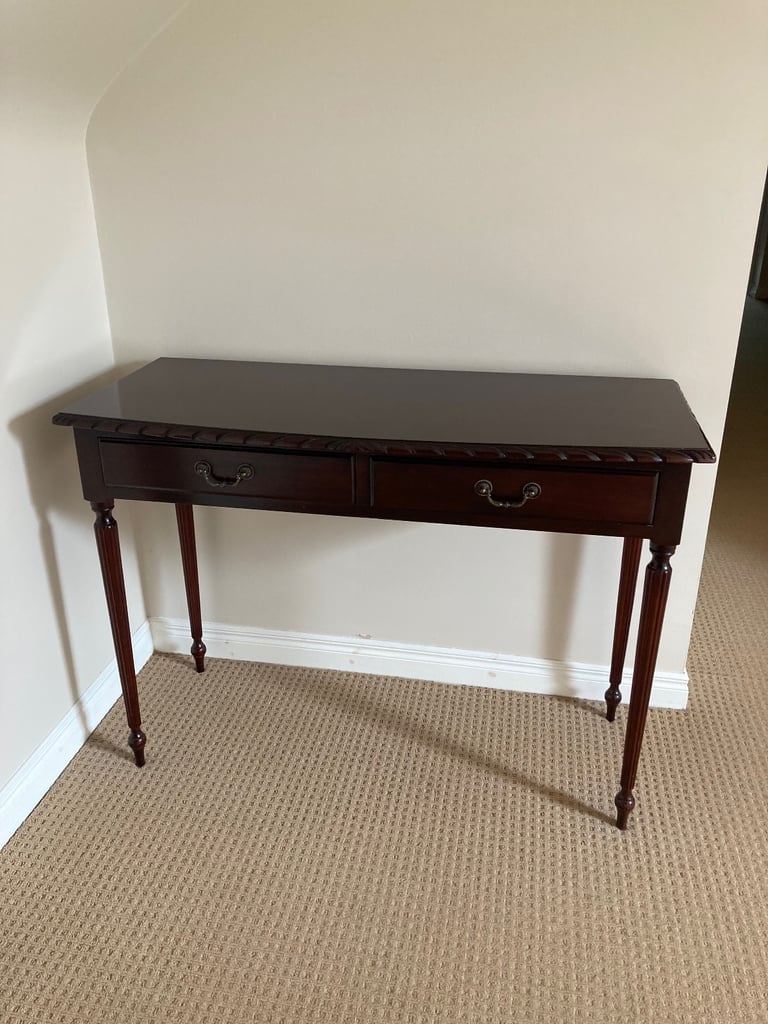 image for Mahogany console/hall table