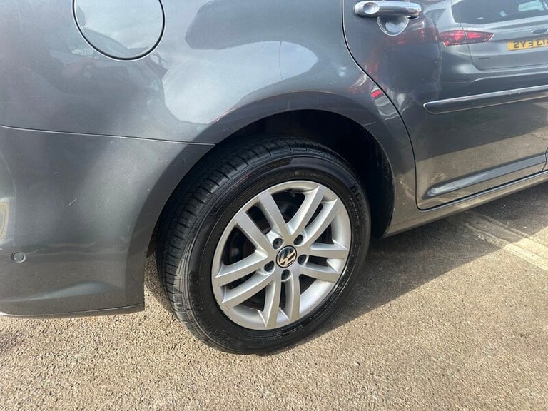 Volkswagen Touran SE TDI BLUEMOTION TECHNOLOGY