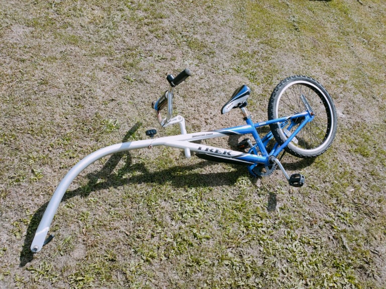 Trek tag along sales parts