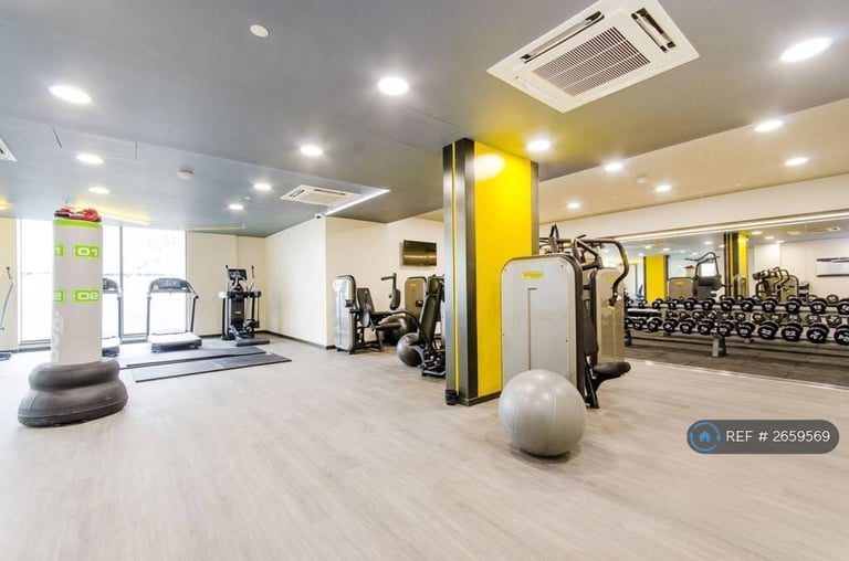 1 bedroom flat in Olympic Way, London, HA9 (1 bed) (#2659569)