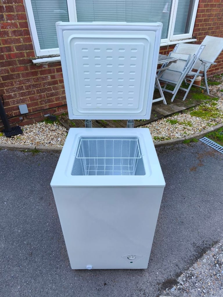 Chest Freezer CURRYS * Like New * A+ Class