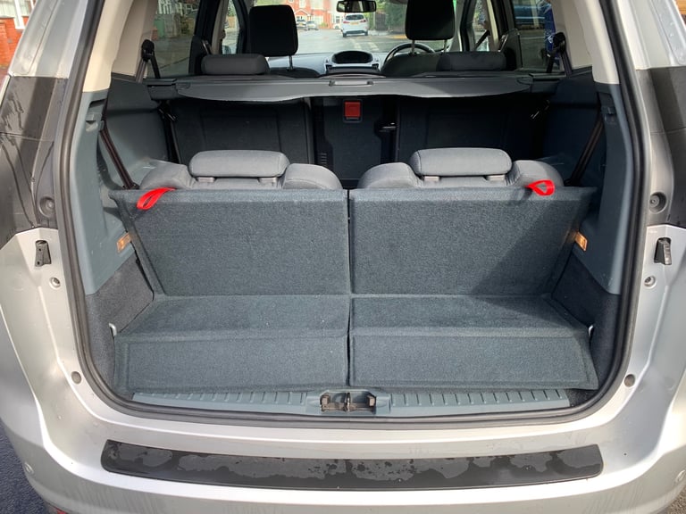 Ford, GRAND C-MAX, MPV, 2014, Manual, 1560 (cc), 5 doors, 7 Seats