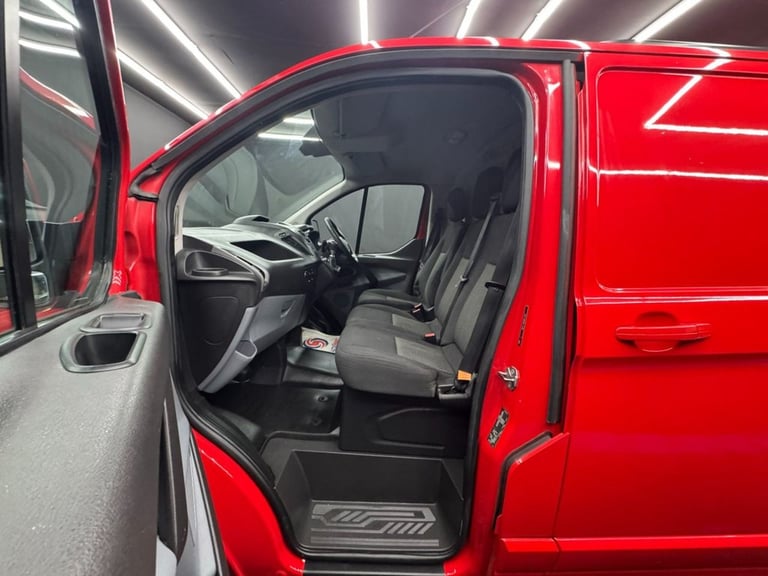 2017 Ford Transit Custom 2.0 TDCi 105ps Low Roof Van PANEL VAN DIESEL Manual