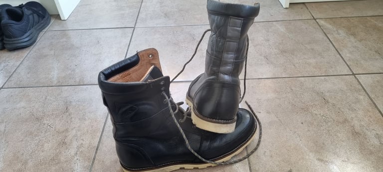 Triumph Stoke Black Motorcycle Boots