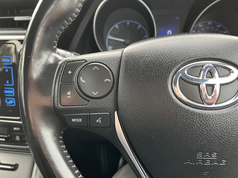 2017 Toyota Auris 1.6 D-4D Business Edition Euro 6 (s/s) 5dr (Safety Sense) HATCHBACK Diesel Manual