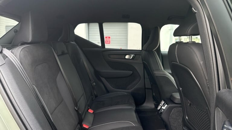 2025 Volvo XC40 Plus, B4 Mild hybrid, Petrol, Dark Estate Petrol Automatic