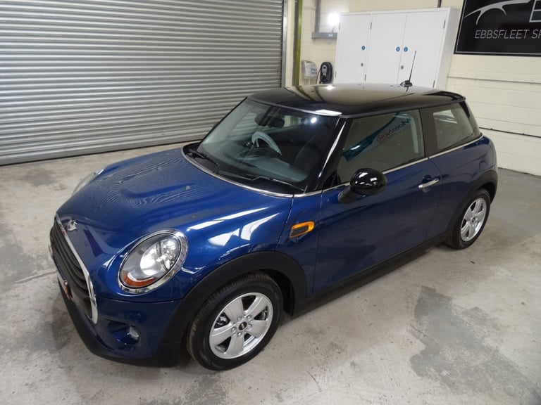Mini Hatchback 1.5 Cooper 3dr Automatic *LOW MILEAGE*ONLY 16000 MILES FROM NEW*