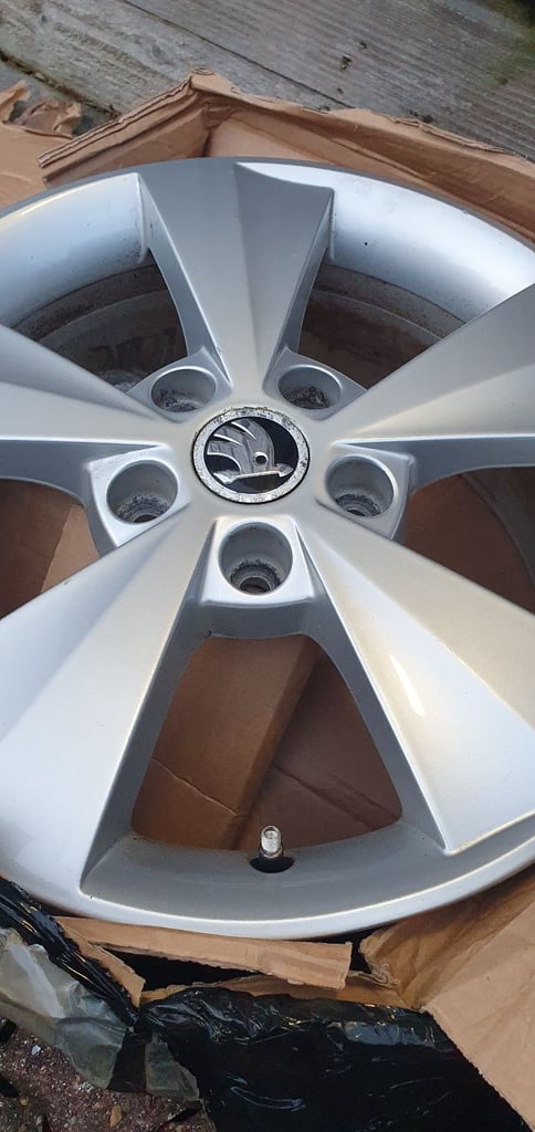 Skoda Alloy Wheels Set of 5