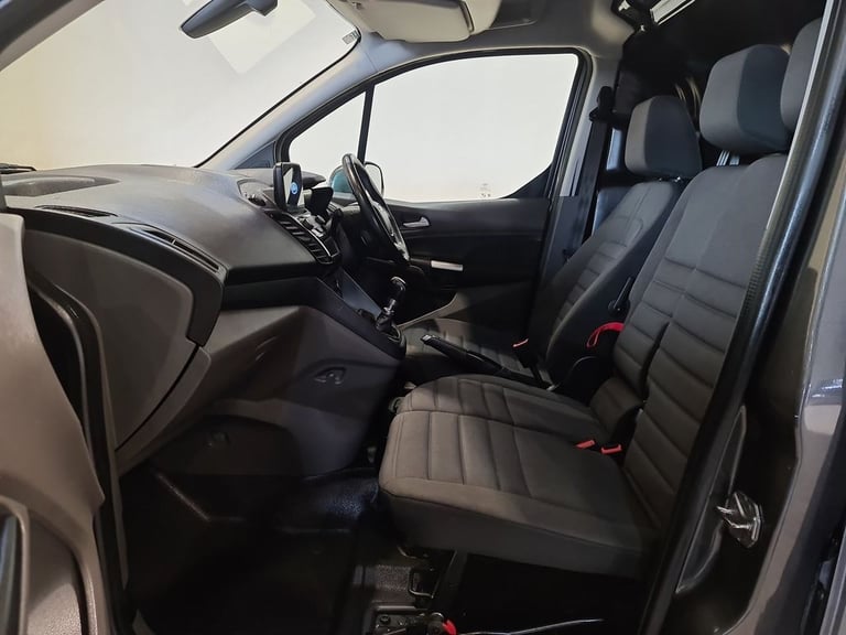 FORD TRANSIT CONNECT 1.5 200 ECOBLUE LIMITED P/V L1 120 BHP SWB DIESEL