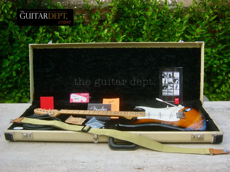 ♚ MINT ♚ 2001 FENDER American Standard STRATOCASTER USA ♚ SLIM C Neck ♚ 24 Yrs ! ♚ Professional