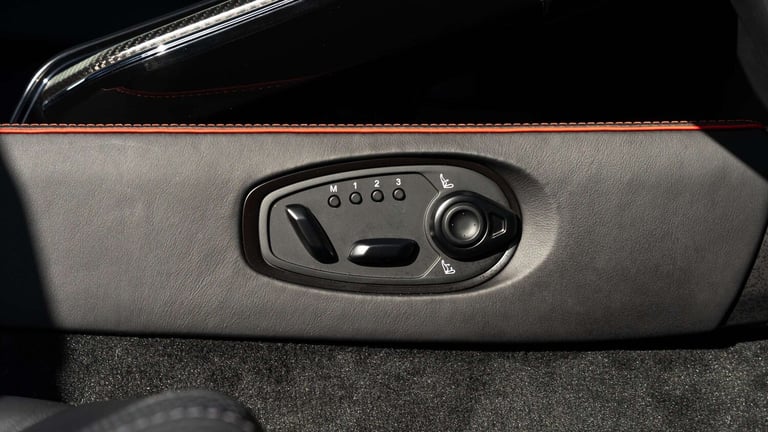2025 Aston Martin Vantage V8 2dr Auto HATCHBACK PETROL Automatic
