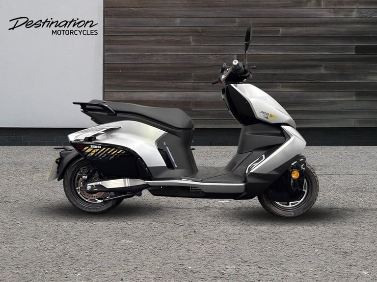 2025 Zeeho Ae8 STANDARD COLOUR silver Automatic