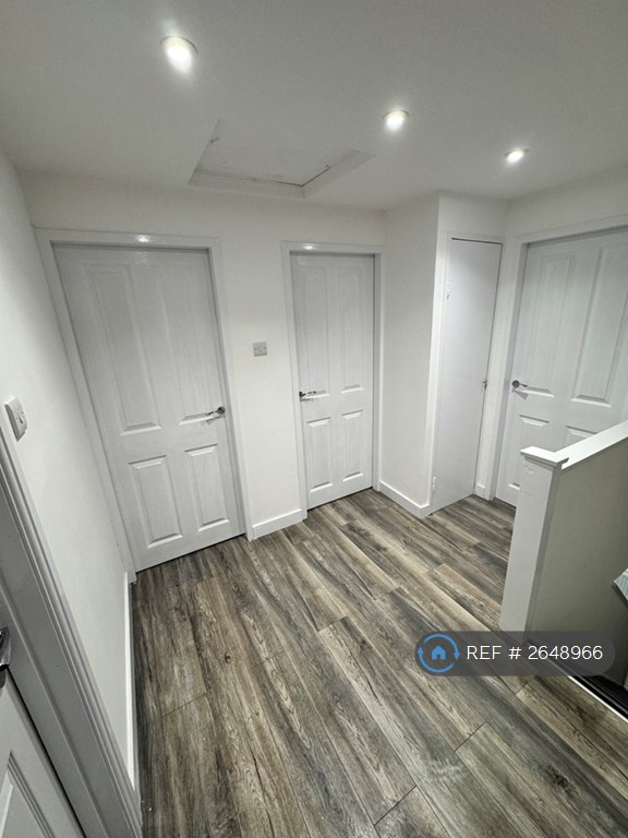 4 bedroom house in Bouvier Road, Enfield, EN3 (4 bed) (#2648966)