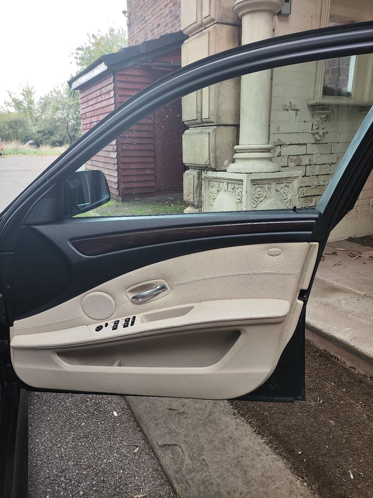 BMW, 5 SERIES, Saloon, 2009, Semi-Auto, 2993 (cc), 4 doors