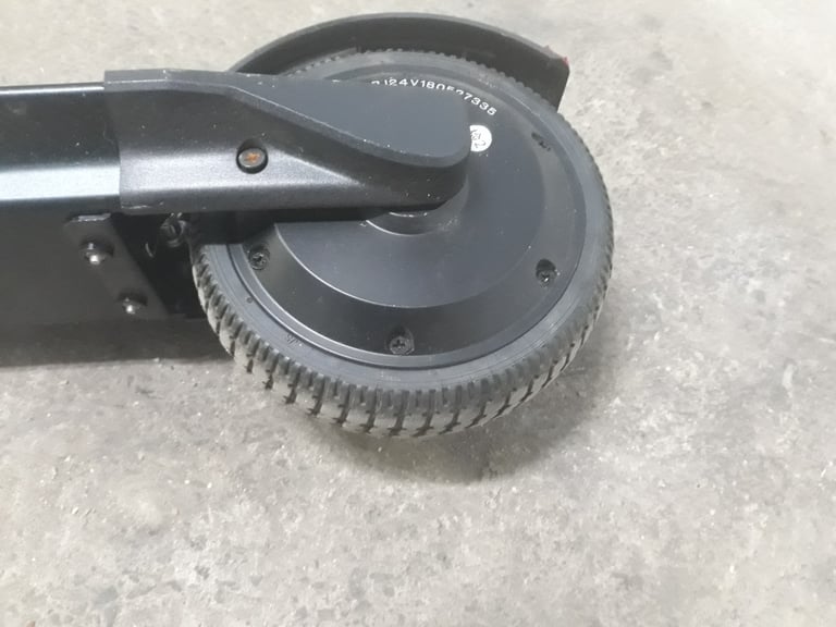 PHAEWO electric scooter - no mains charger