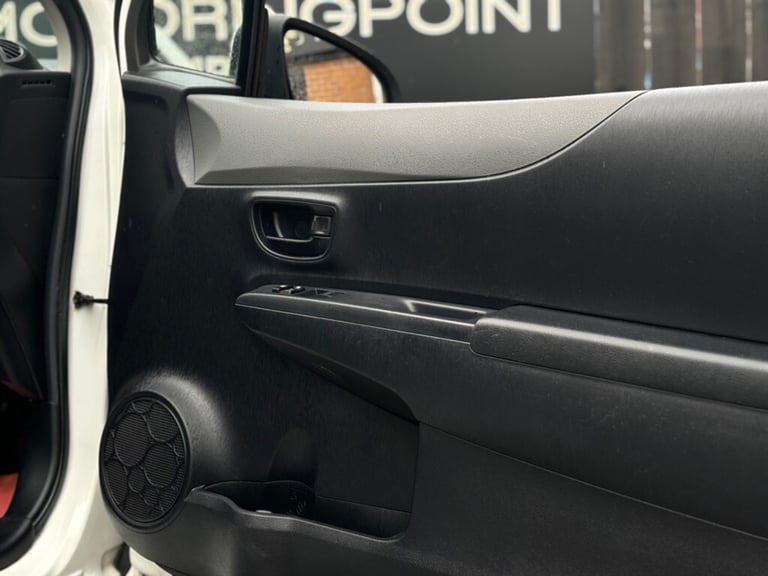 2012 Toyota Yaris 1.0 VVT-i Edition 3dr Hatchback Petrol Manual