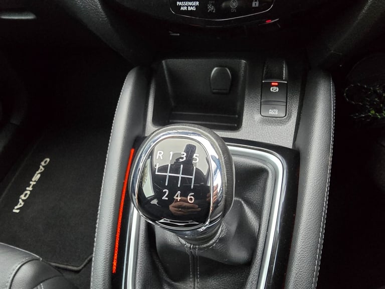 2020 Nissan Qashqai 1.3 DiG-T 160 Tekna 5dr HATCHBACK Petrol Manual
