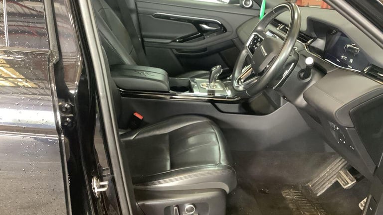  Land Rover Range Rover Evoque 1.5 P300e 12.2kWh R-Dynamic SE Auto 4WD Euro 6 (s/s) 5dr Petrol/El...