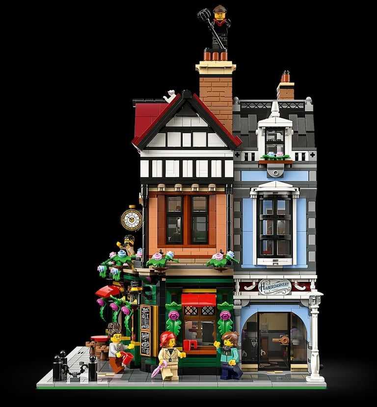 NEW SEALED LEGO ICONS TUDOR CORNER MINIATURE HOUSE SET 10350