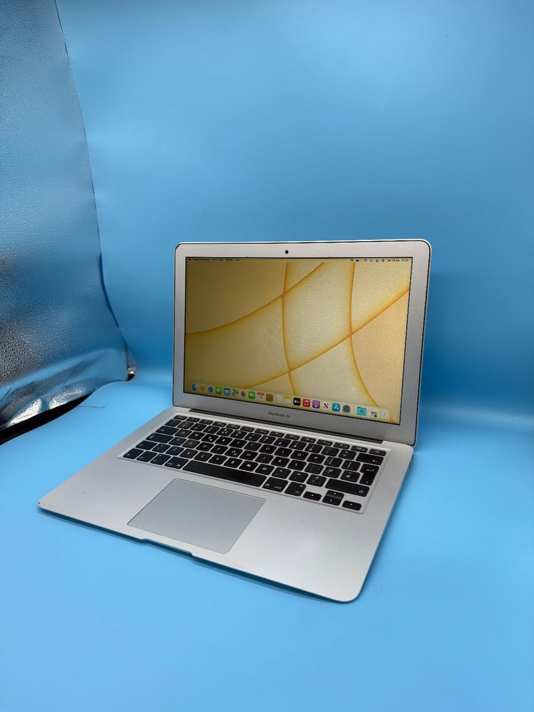 MacBook Air 2017 | i5 | 8GB RAM | 256GB SSD | 13.3"