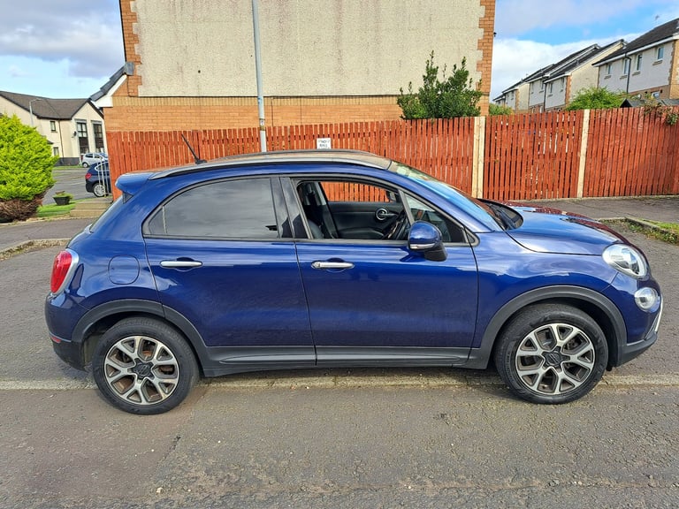 image for GORGEOUS NEW SHAPE FIAT 500L 1.6 DIESEL ULEZ COMPLIANT HALF LEATHER SATNAV/APPLE PLAY,  STOP/START 