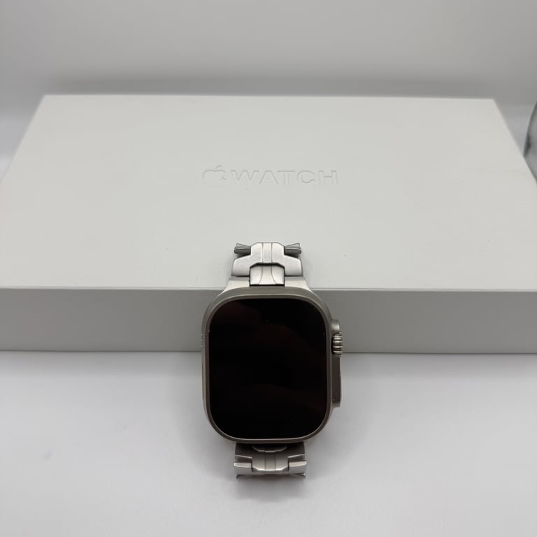 PRISTINE: Apple Watch Ultra Series 2, 49mm, Titanium 